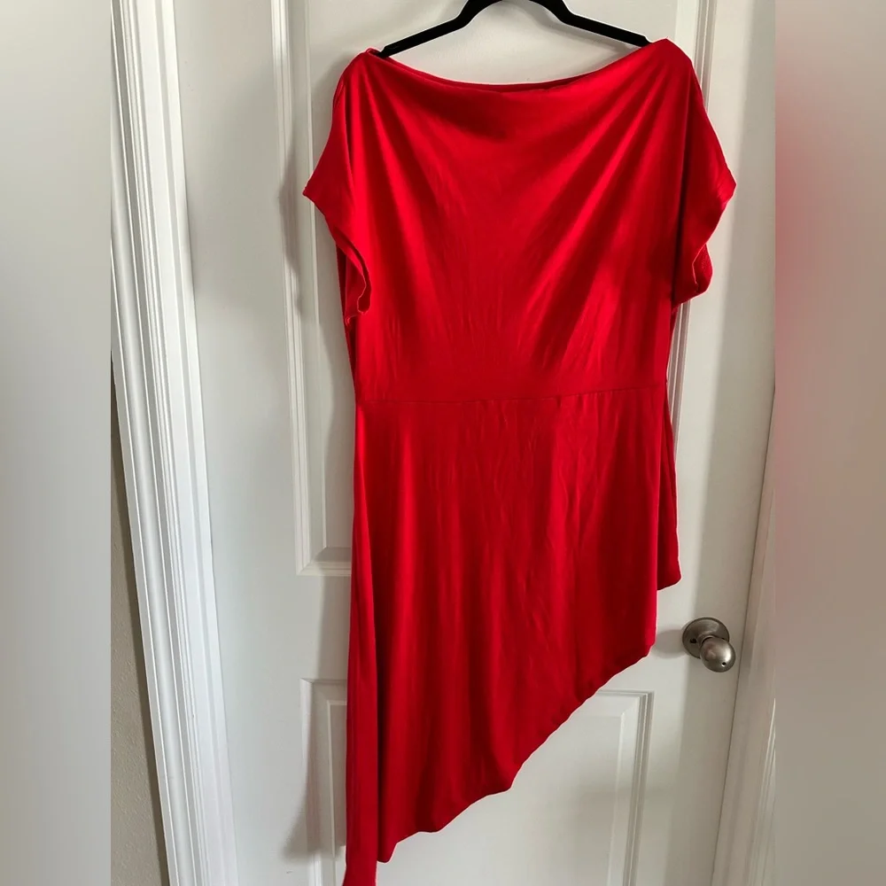 New York & Company Twist-Front‎ Top XL in EUC!